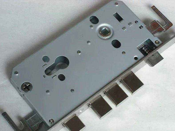 花溪24小时上门开锁公司